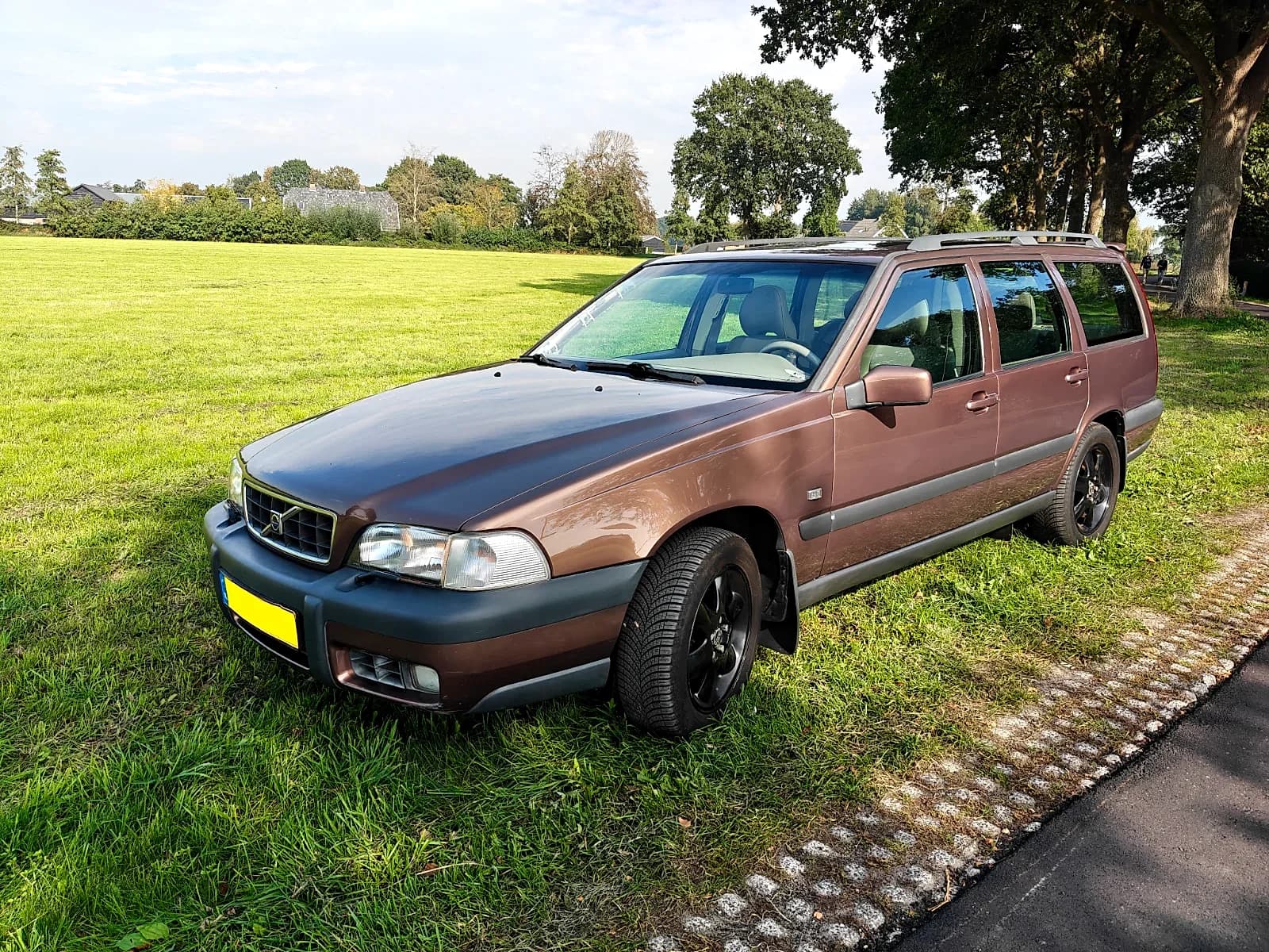 V70 Cross Country