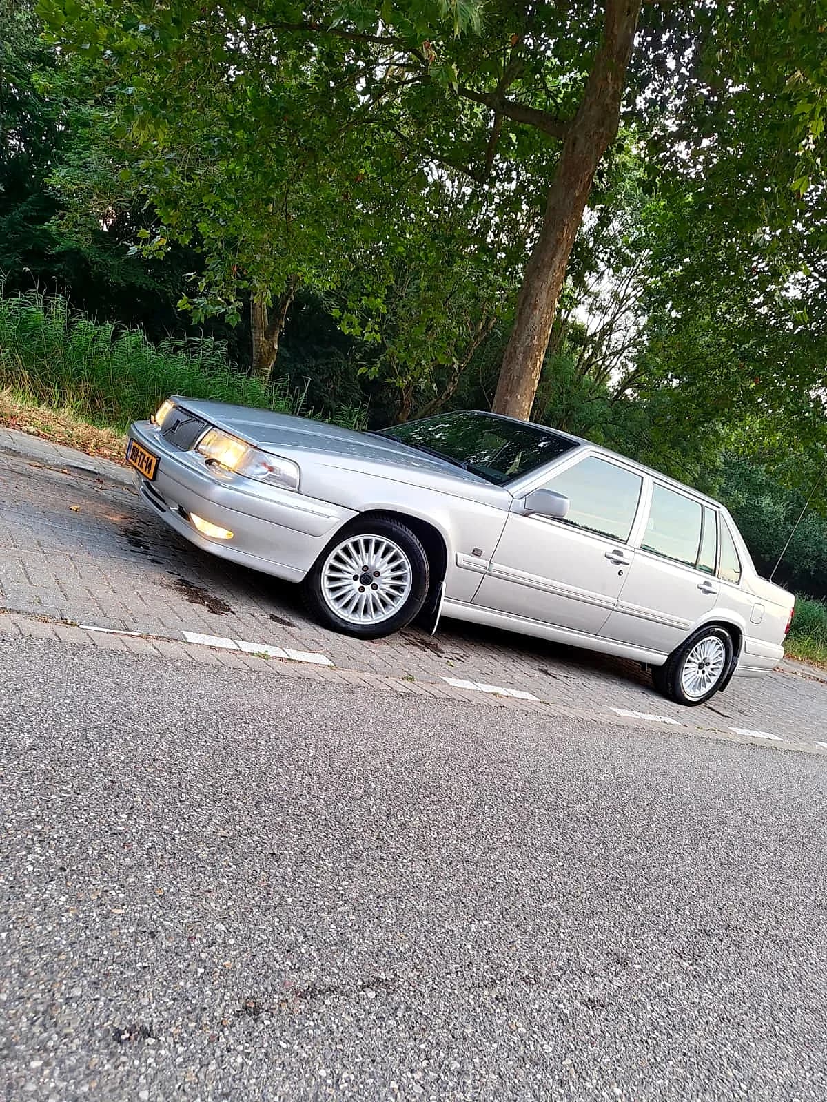 Volvo S90 1997
